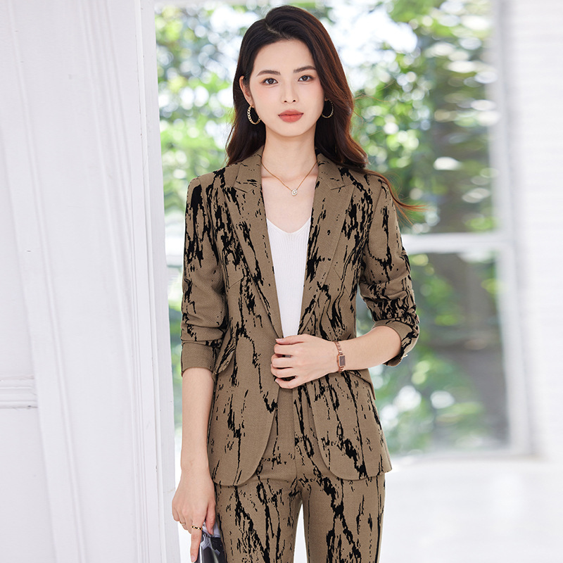 Women Formal Wear Look - High-end Suit Jacket for Women, Spring